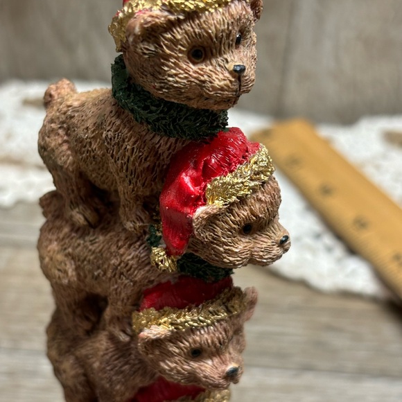 Santa Statue Sitting with 3 Bears on Top Christmas Holiday Decoration - Picture 4 of 12